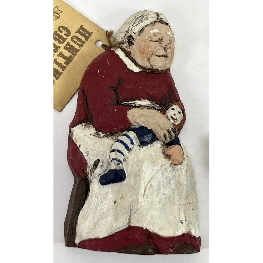 Vintage Santa Mrs. Clause Ceramic Rustic Folk‎ Old Fashioned Christmas Figurines